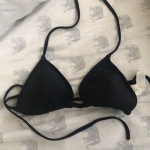 🔥 SUMMER BLOWOUT 🔥 black bikini top - hollister